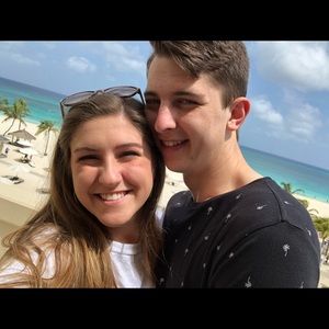 Meet your Posher, Abby